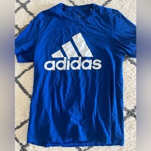 Men’s medium adidas tee shirt